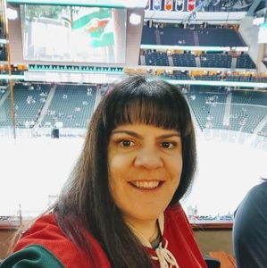 Meet your Posher, Angie